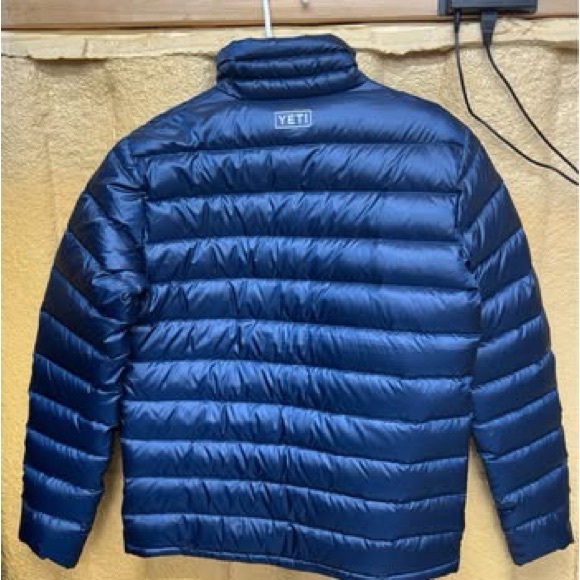 Yeti Men's Navy Puffer Jacket - Picture 2 of 3